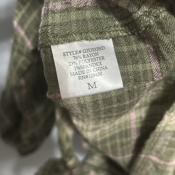 Como Vintage green, cream, lilac plaid tie waist button down size medium - Picture 7 of 8